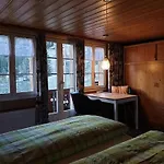 アパート Bei Der Arve 4 Bett By Interhome